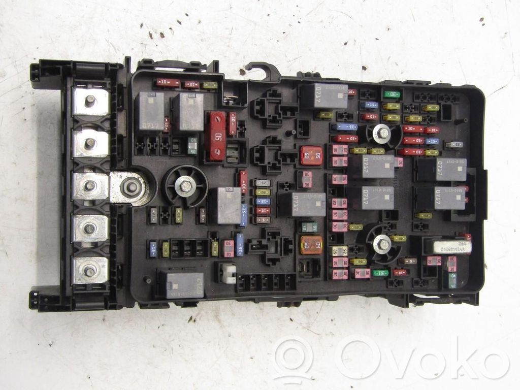 Jeep Cherokee KL Juego de caja de fusibles 