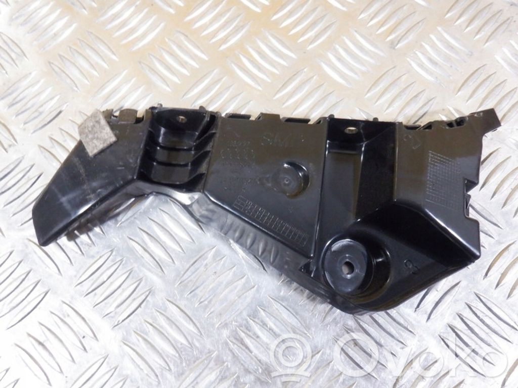 Audi A1 Soporte de montaje del parachoques trasero 