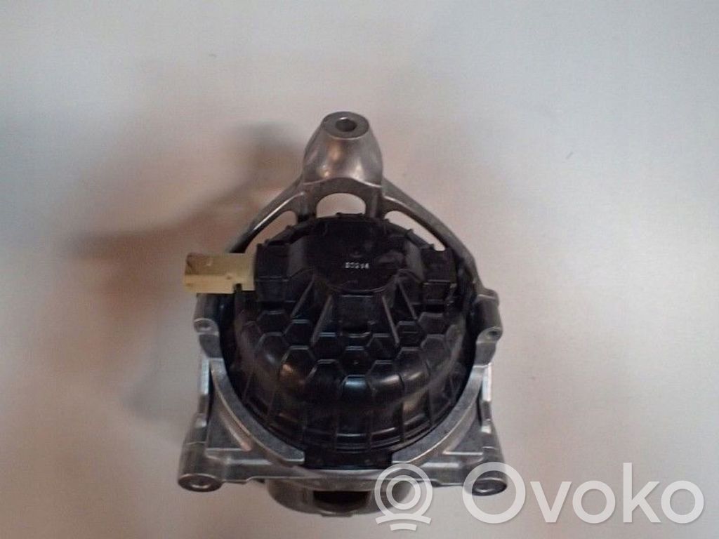 Audi Q7 4M Engine mount bracket 