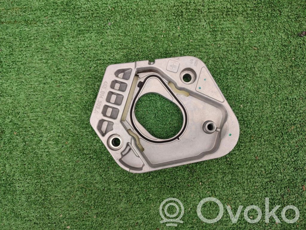 Muu moottoritilan osa   4KE614303A