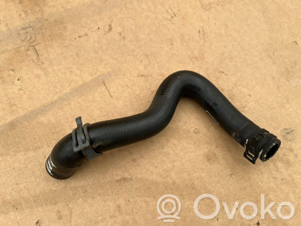Audi A4 S4 B9 Engine coolant pipe/hose 