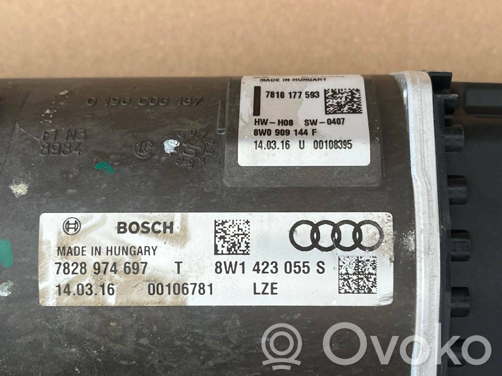 Audi A4 S4 B9 Vairo kolonėlė 