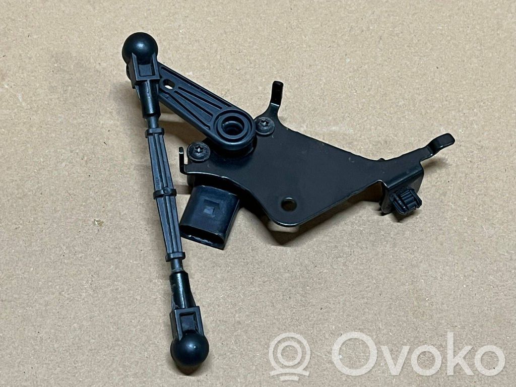 Audi e-tron Rear air suspension level height sensor 