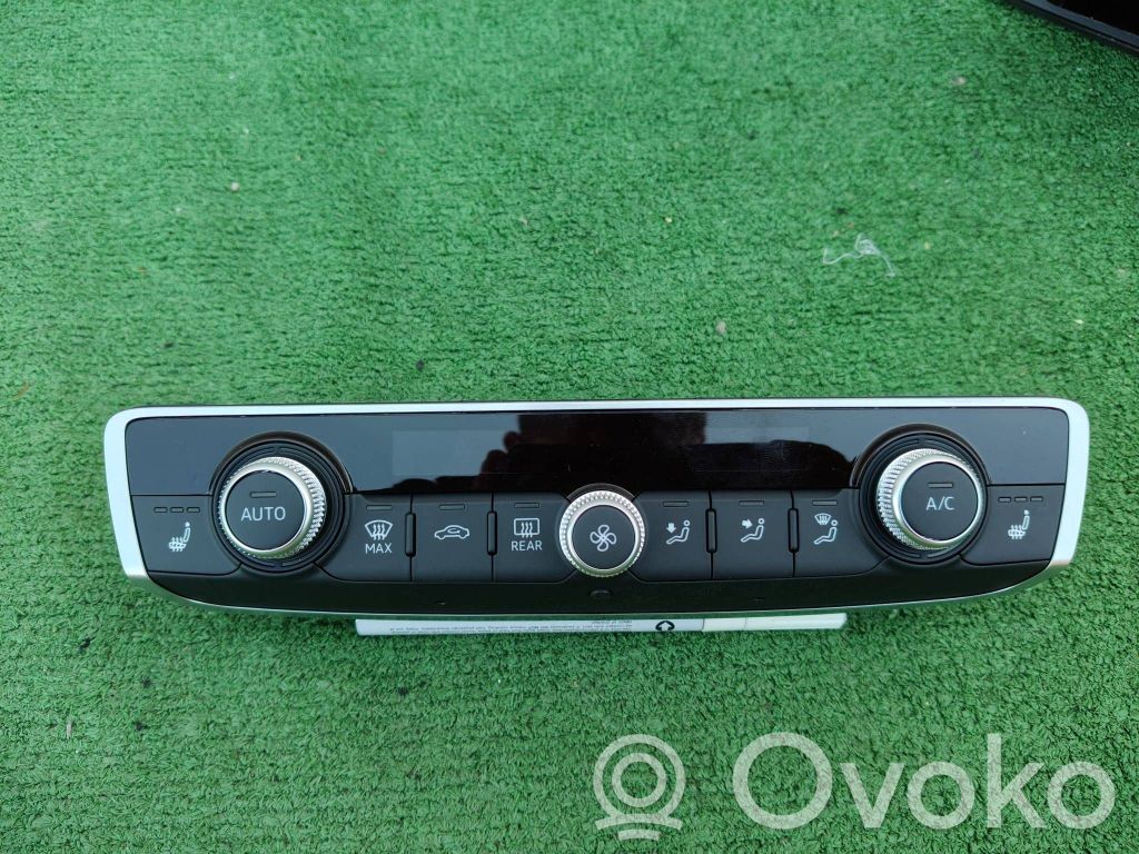 Audi Q3 F3 Climate control unit 