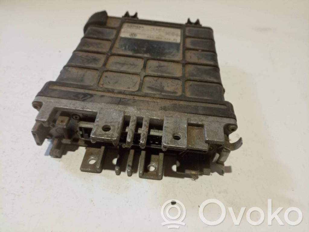 Volkswagen PASSAT B4 Engine control unit/module 