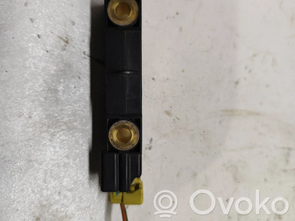 Volvo V70 Oro pagalvių smūgio daviklis 