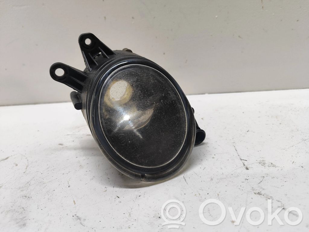 Audi A4 S4 B6 8E 8H Światło przeciwmgłowe przednie 