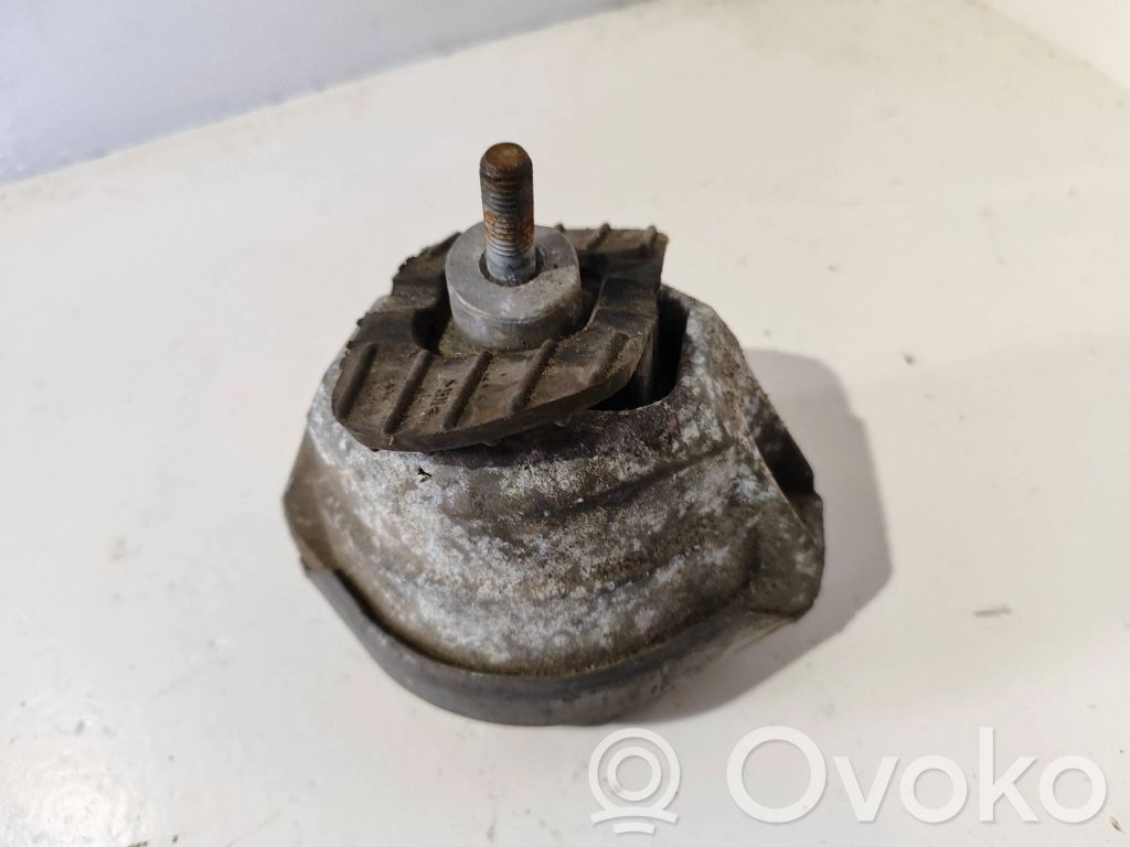 Engine mount bracket   6761090,15934612,586310,22116761090
