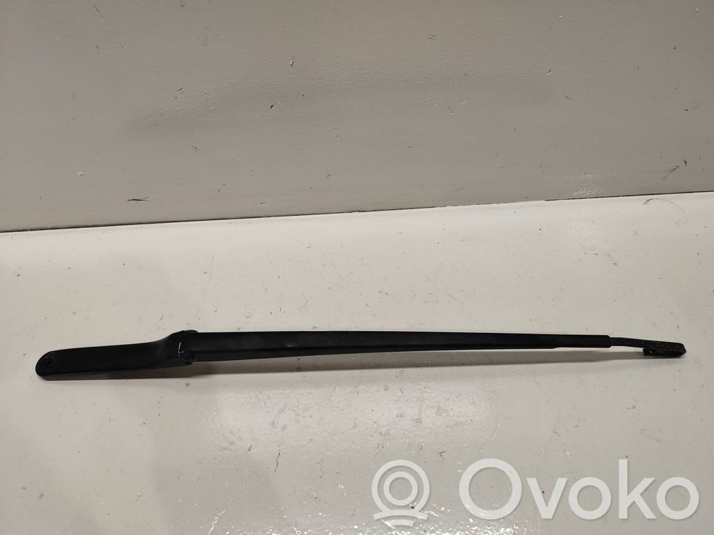 BMW X5 E53 Front wiper blade arm 