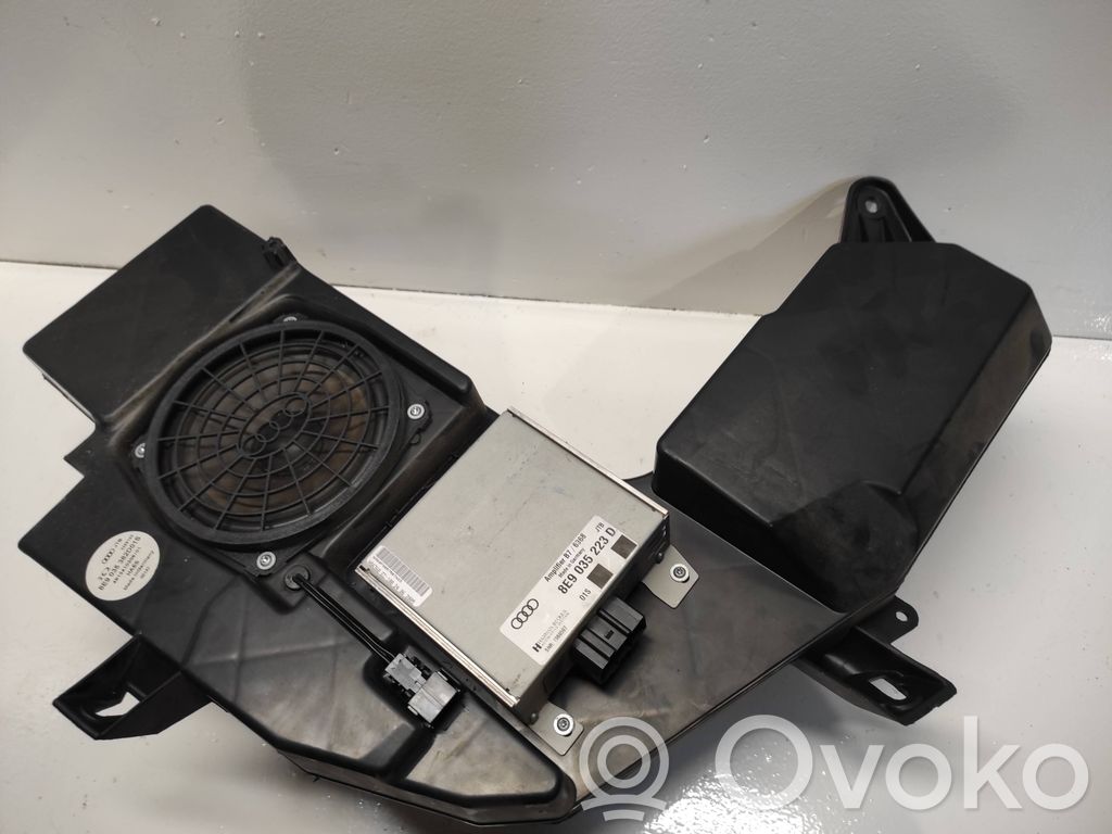 Audi A4 S4 B7 8E 8H Subwoofer 