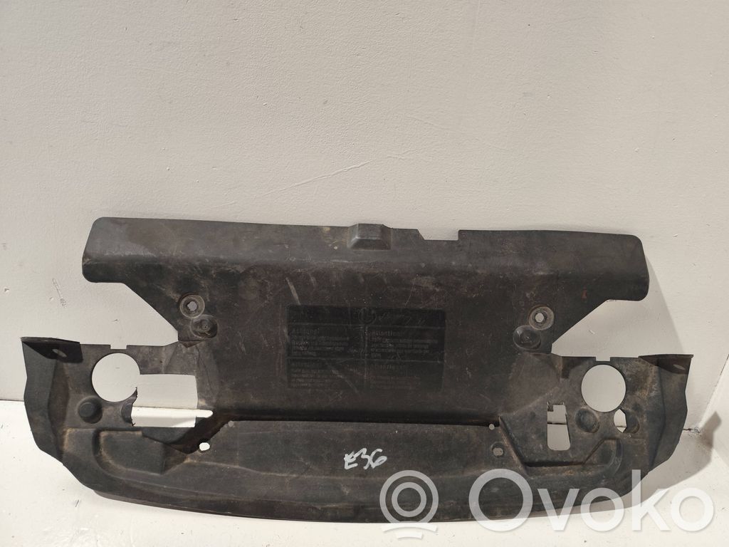 BMW 3 E36 Kita variklio skyriaus detalė 