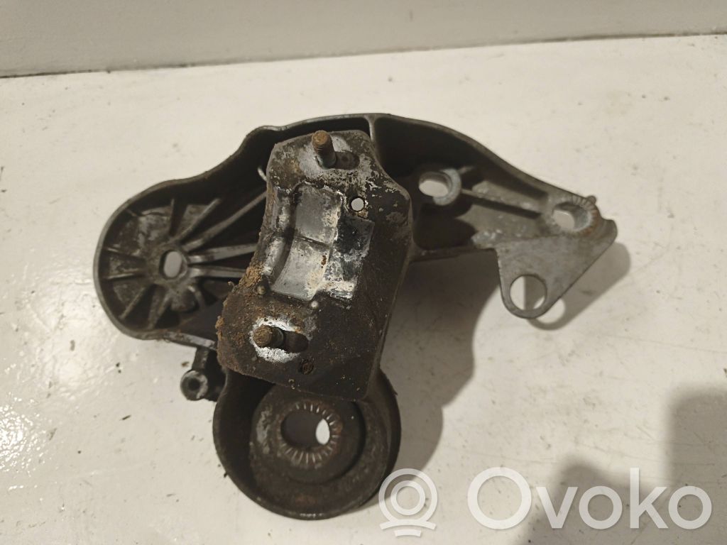 Audi A6 S6 C6 4F Engine mounting bracket 