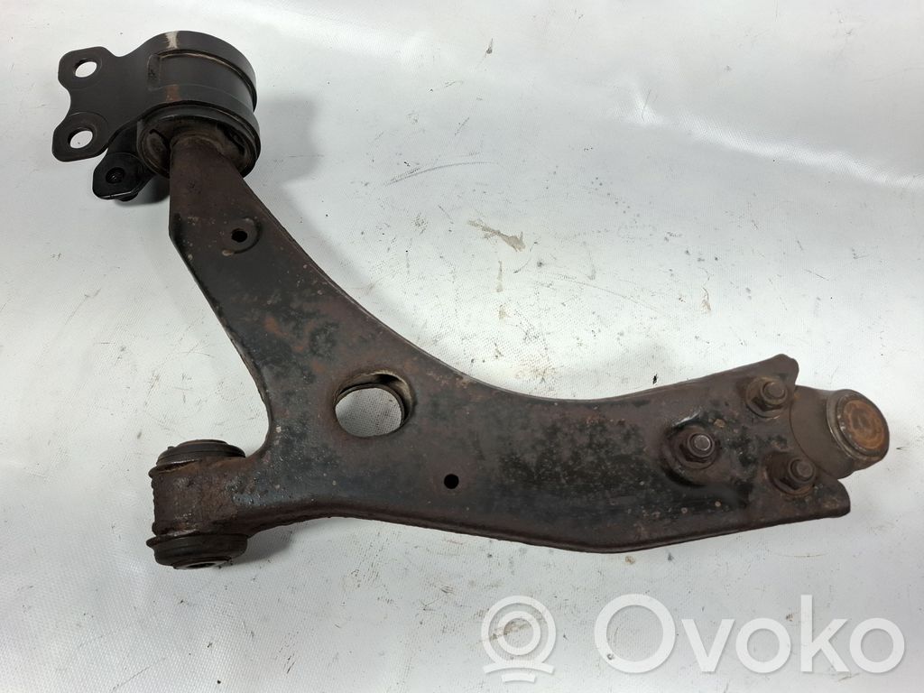 Volvo S40 Front lower control arm/wishbone 