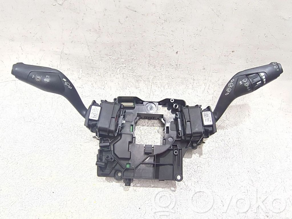 Interruptor de control multifunción   DG9T14B522AR