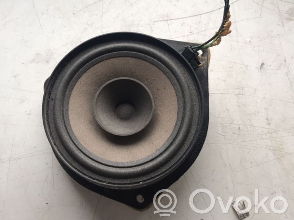 Opel Corsa D Altavoz de la puerta trasera 