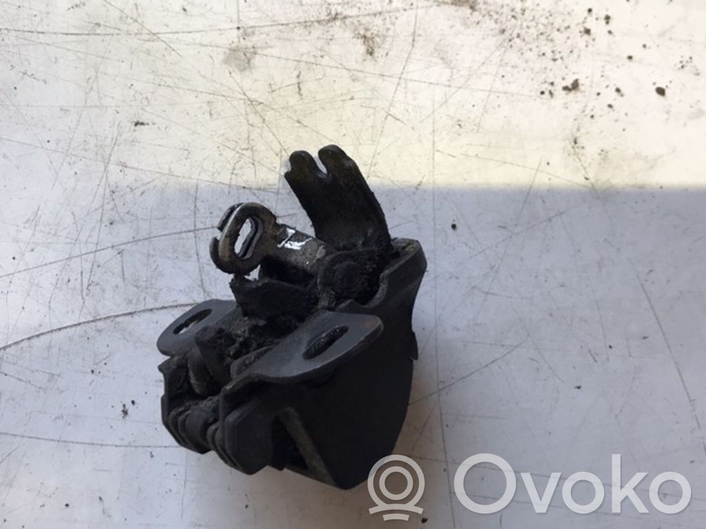 Loading door lock