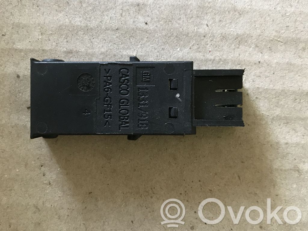 Opel Insignia A Enchufe conector USB 