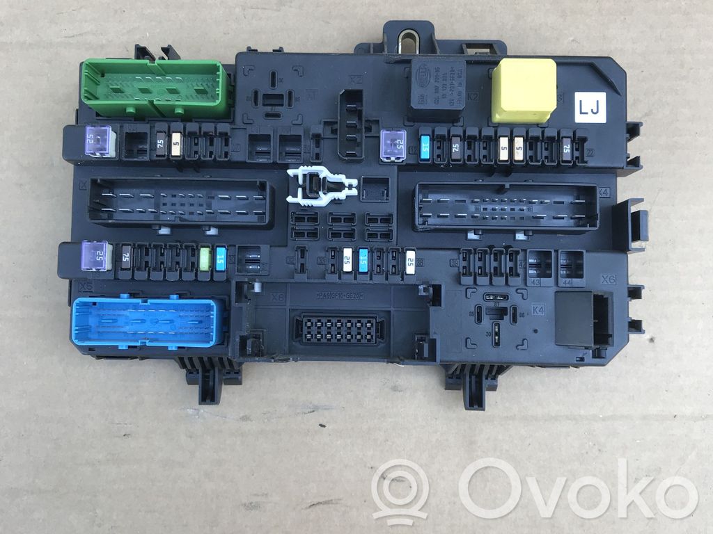Opel Astra H Sulakemoduuli 