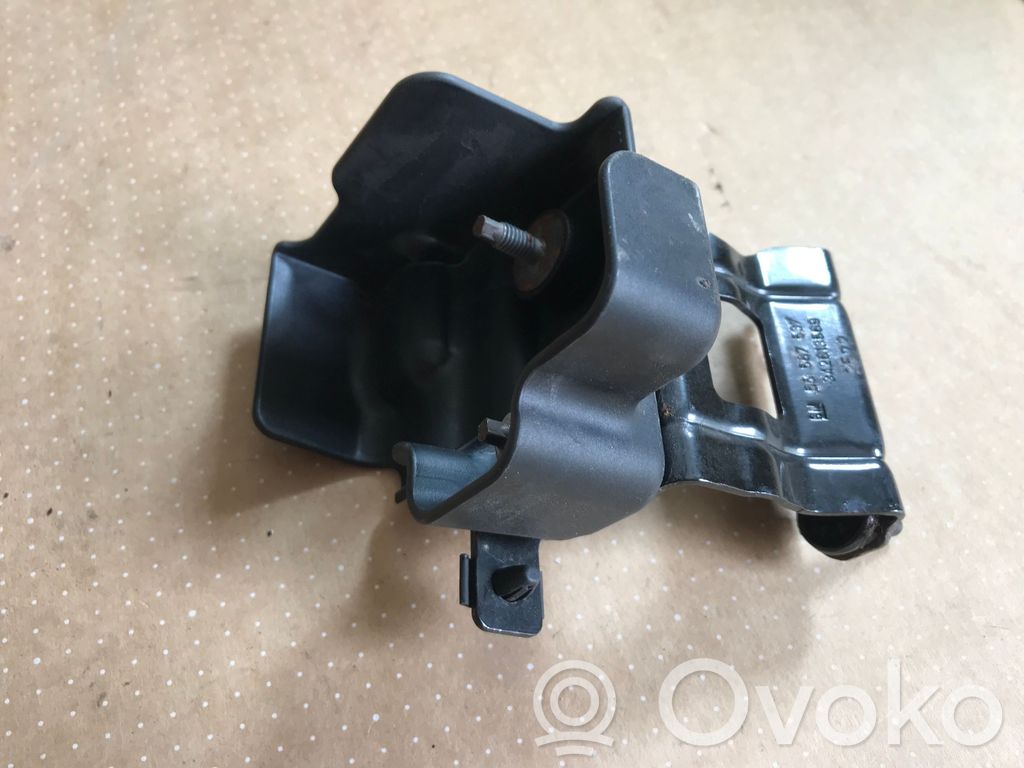 Opel Astra J Inne części komory silnika 