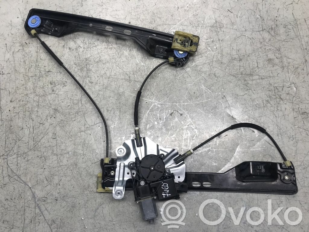Opel Zafira C Elektryczny podnośnik szyby drzwi przednich 