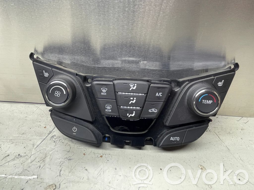 Opel Insignia A Climate control unit 