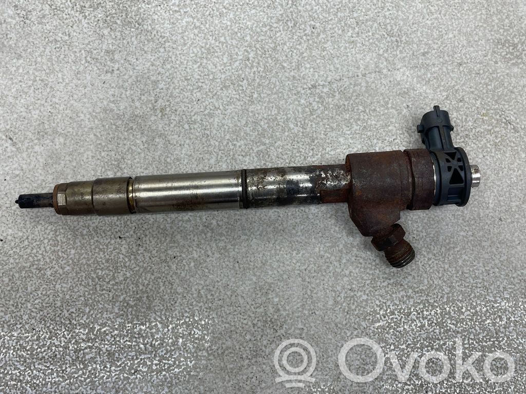 Opel Zafira C Inyector de combustible 