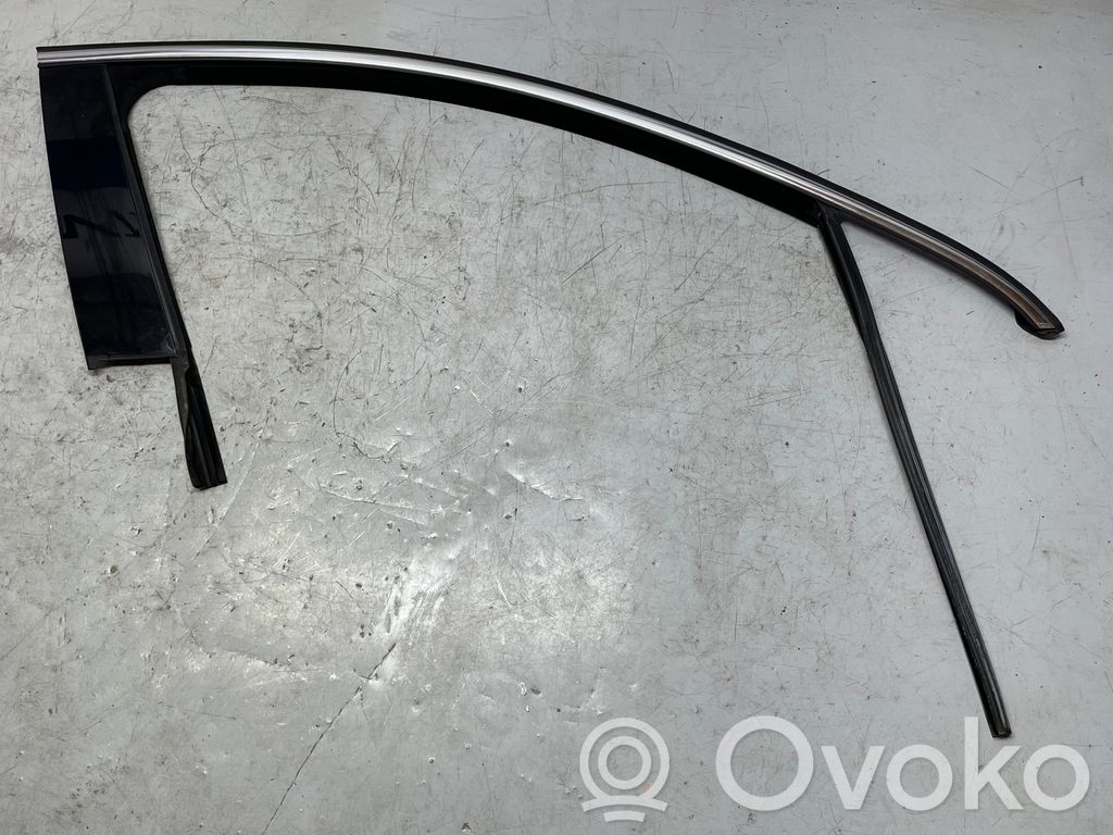 Opel Insignia A Listón embellecedor de la ventana de la puerta delantera 