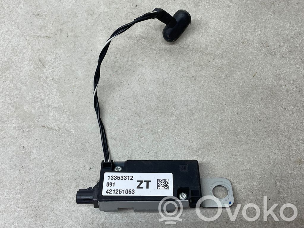 Opel Insignia A Antenos stiprintuvas 
