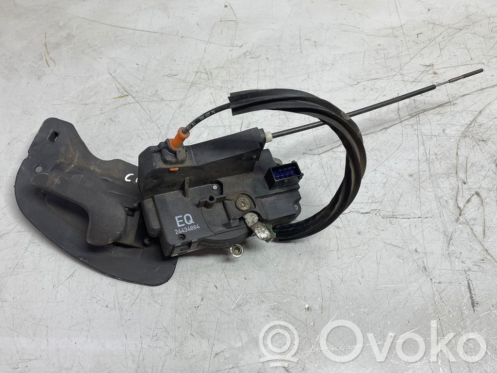 Opel Combo C Priekšpusē slēdzene 