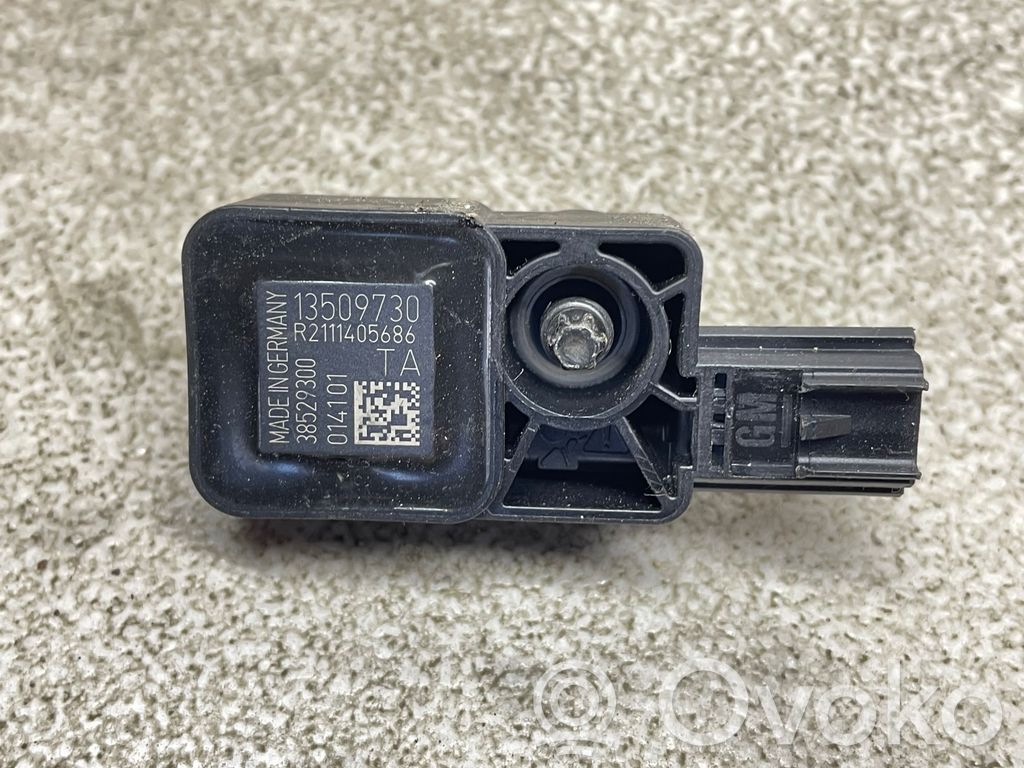Opel Insignia B Senzor impact/declanșare airbag 