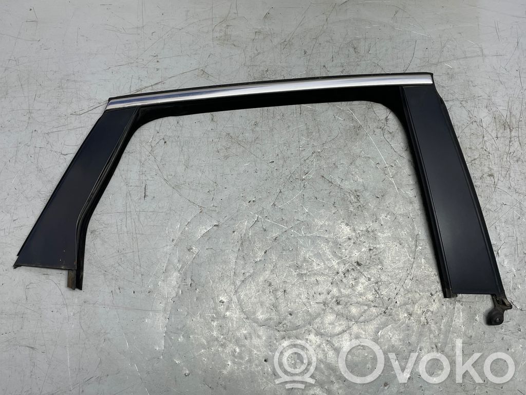 Opel Astra J Gumowa uszczelka drzwi tylnych 