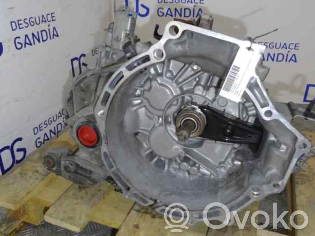 Mazda 6 Manuaalinen 5-portainen vaihdelaatikko 