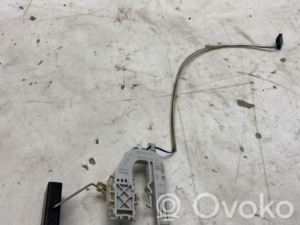 Volkswagen Phaeton Fuel level sensor 