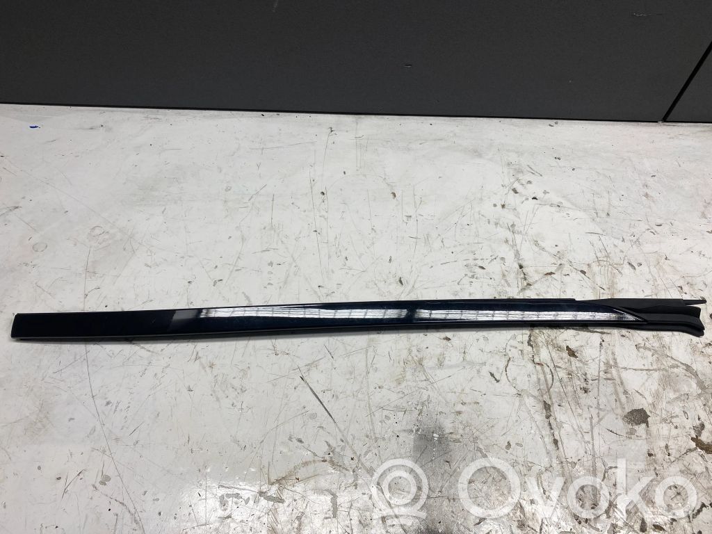 BMW X5 G05 Windshield trim 
