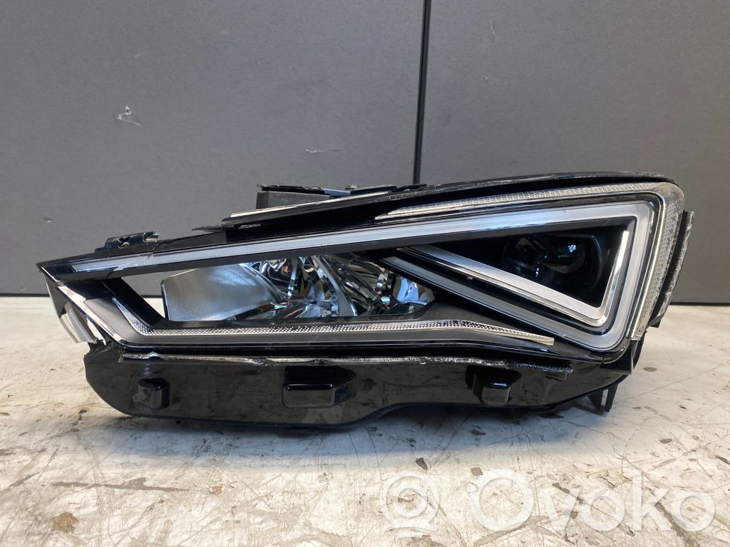 Cupra Formentor Headlight/headlamp 