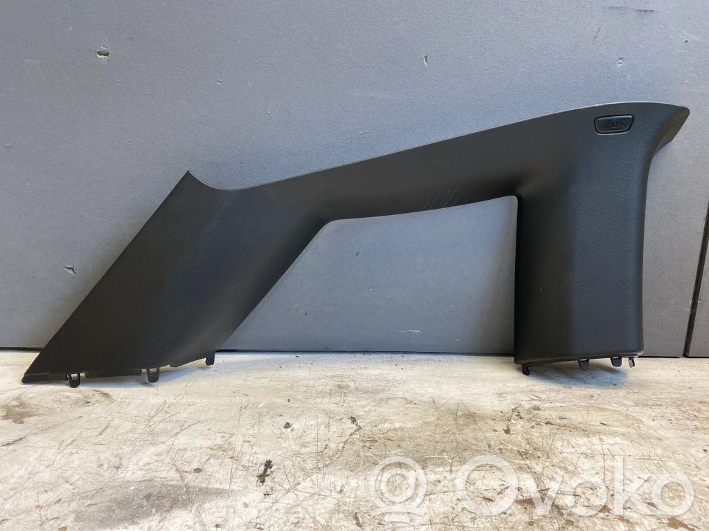 BMW i3 Отделка стойки (C) 