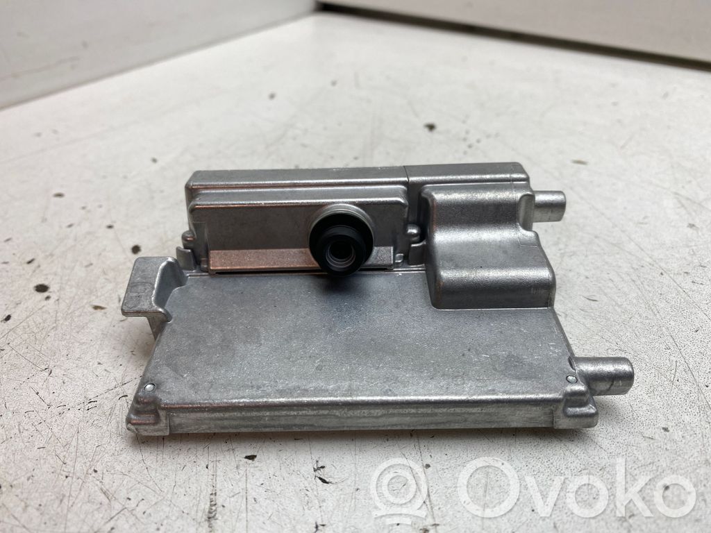 Windshield/windscreen camera   1EA980654M