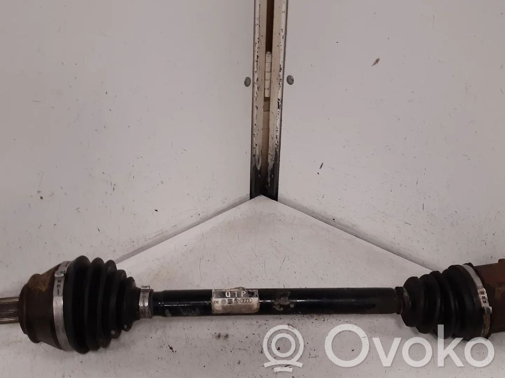 Front driveshaft   4E0407271P