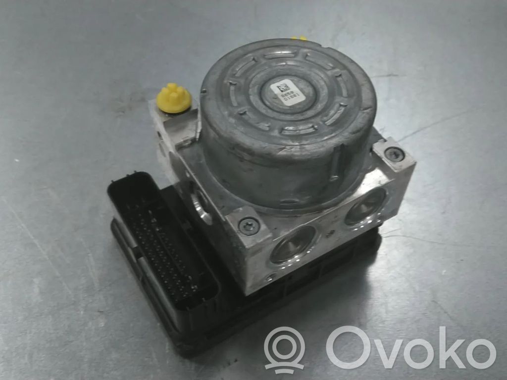 Volkswagen Golf VII ABS Blokas 