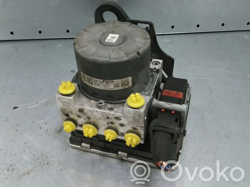 Volkswagen Golf VII Bomba de ABS 