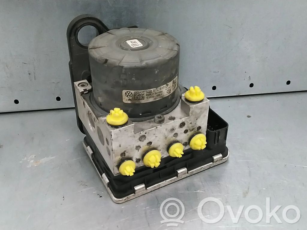 Volkswagen Golf VII ABS Pump 