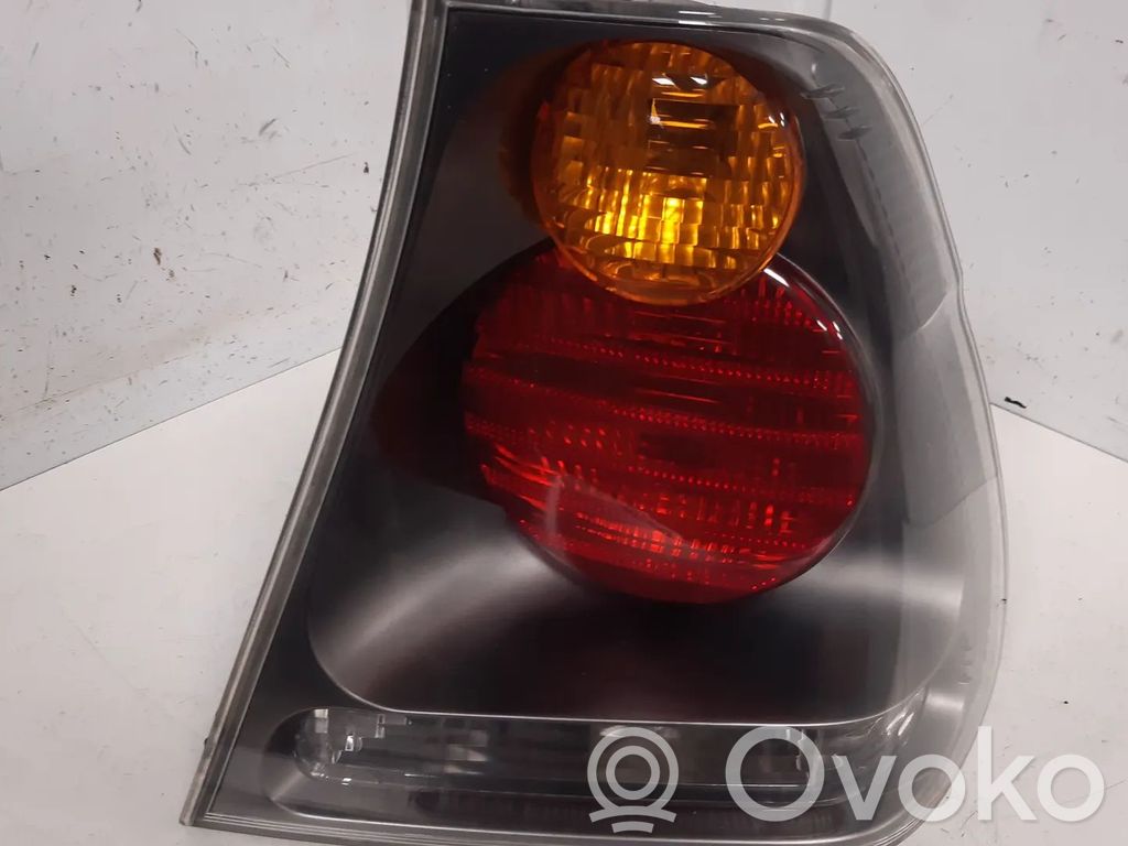 BMW 3 E46 Aizmugurējais lukturis virsbūvē 