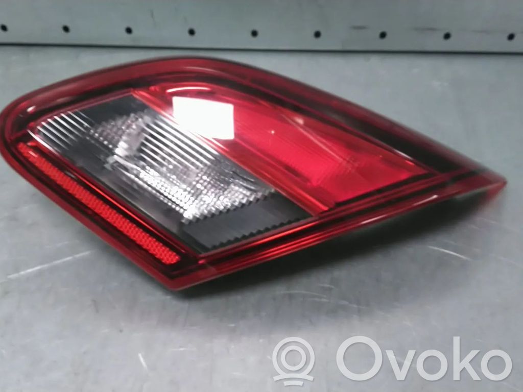 Opel Corsa E Galinis žibintas kėbule 