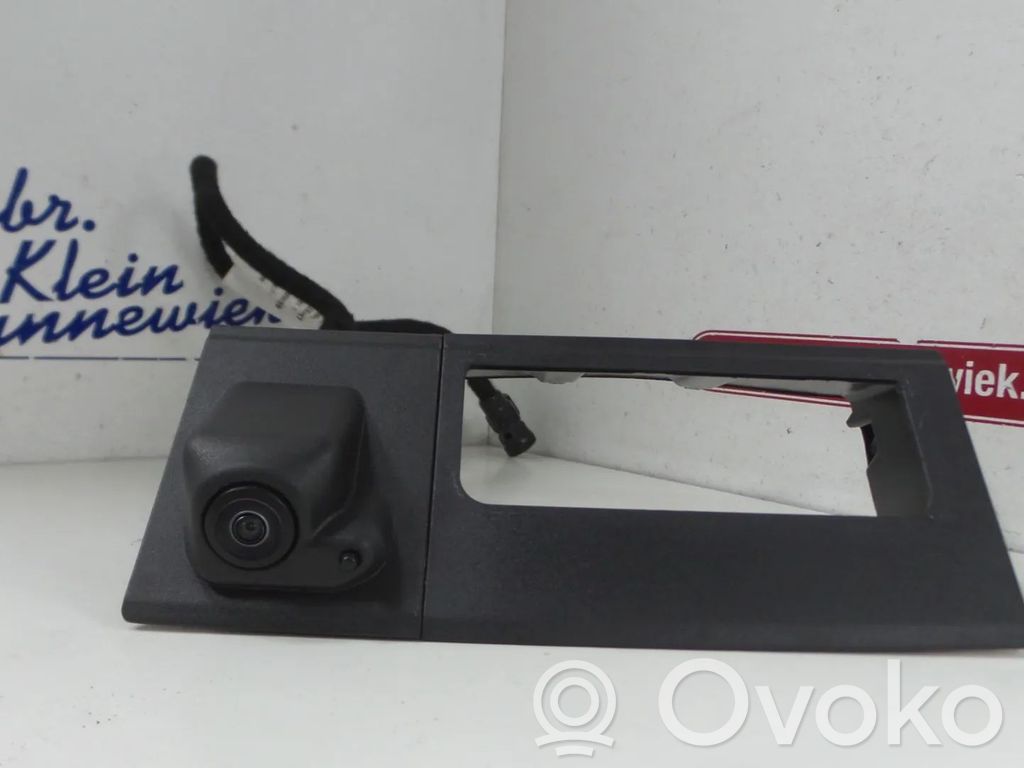 Tailgate handle with camera   4N0980546A