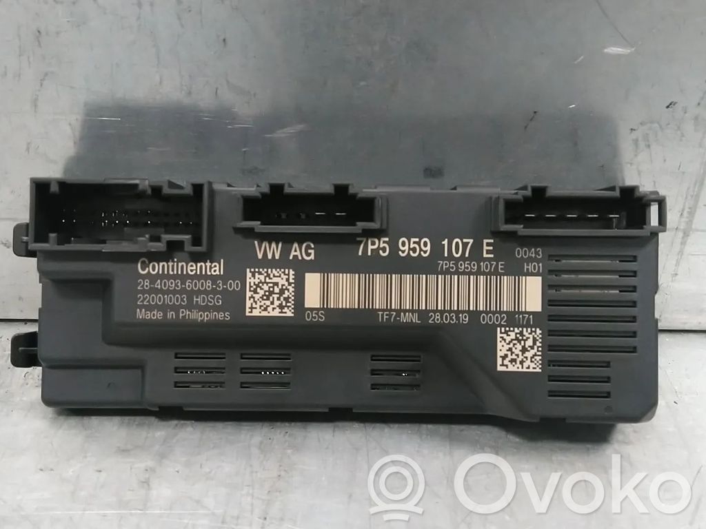 Tailgate/trunk control unit/module   7P5959107E