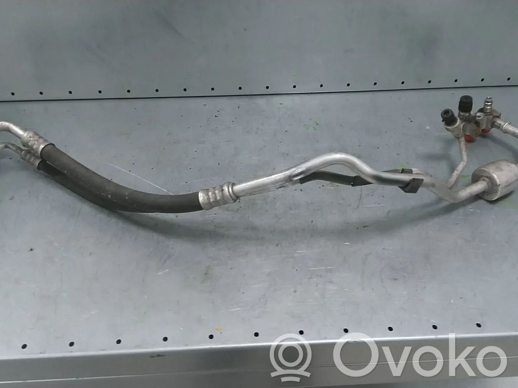 Opel Corsa D Ilmastointilaitteen putki (A/C) 