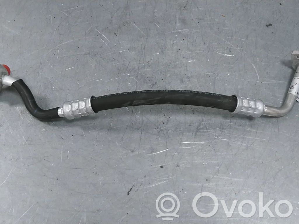 Audi e-tron Ilmastointilaitteen putki (A/C) 
