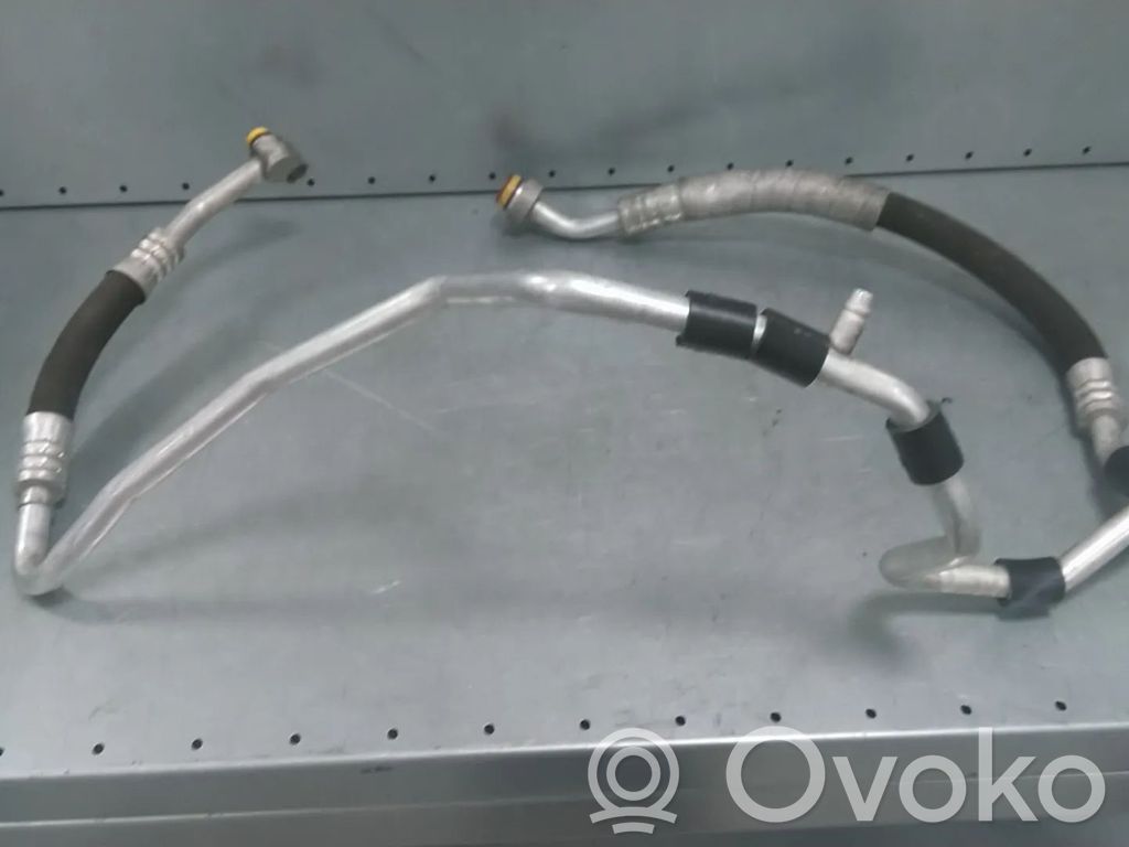 Volkswagen Golf V Ilmastointilaitteen putki (A/C) 