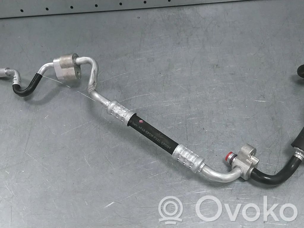 Audi e-tron Ilmastointilaitteen putki (A/C) 