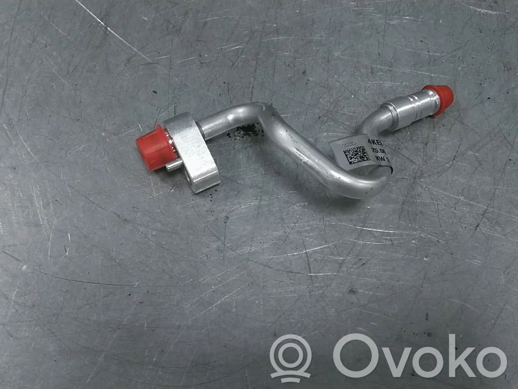 Audi e-tron Ilmastointilaitteen putki (A/C) 